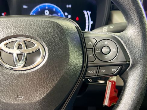 Used 2026 Toyota Corolla LE FWD image 19