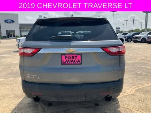 Used 2019 Chevrolet Traverse LT FWD image 6