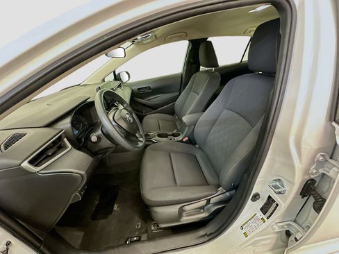 Used 2024 Toyota Corolla LE FWD image 13