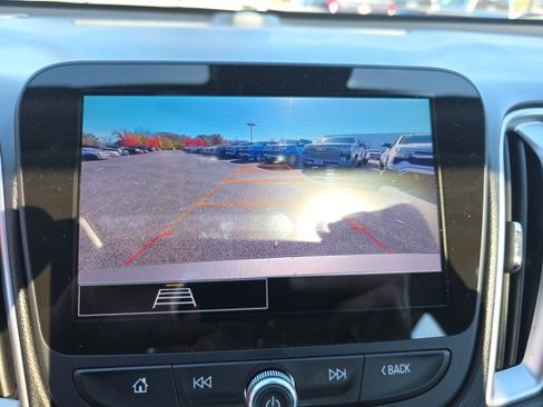 Used 2024 Chevrolet Malibu LT image 34