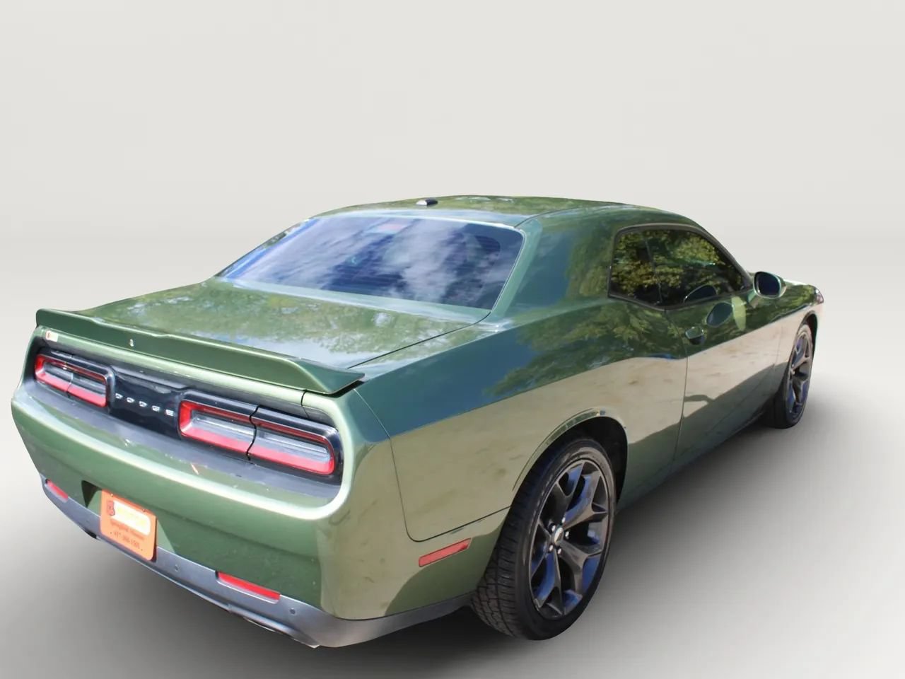 Used 2019 Dodge Challenger R/T RWD image 9