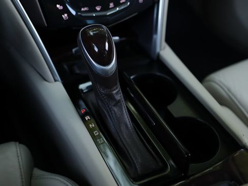 Used 2016 Cadillac XTS Luxury w/ Driver Awareness Package FWD image 18