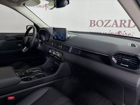 Used 2025 Honda Pilot Touring image 36