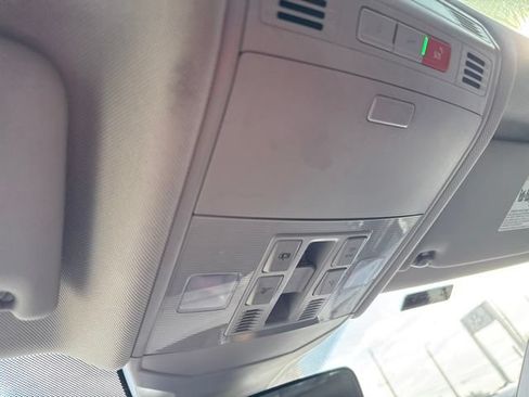 Used 2024 Volkswagen Jetta SEL FWD image 25