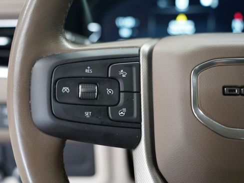 Used 2022 GMC Yukon Denali AWD/4WD image 13