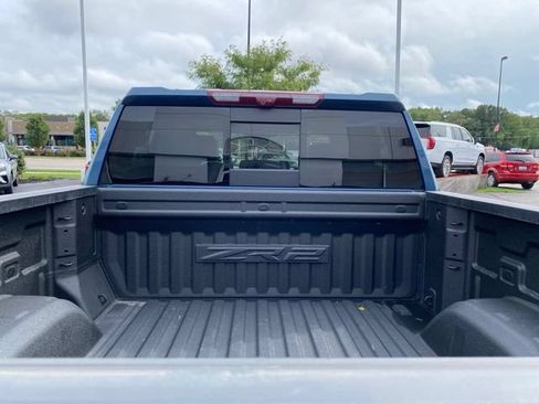 Used 2024 Chevrolet Silverado 1500 ZR2 w/ Technology Package AWD/4WD image 6