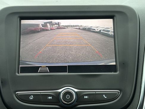 Used 2022 Chevrolet Equinox LT FWD image 8