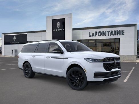 New 2026 Lincoln Navigator L Reserve AWD/4WD image 7