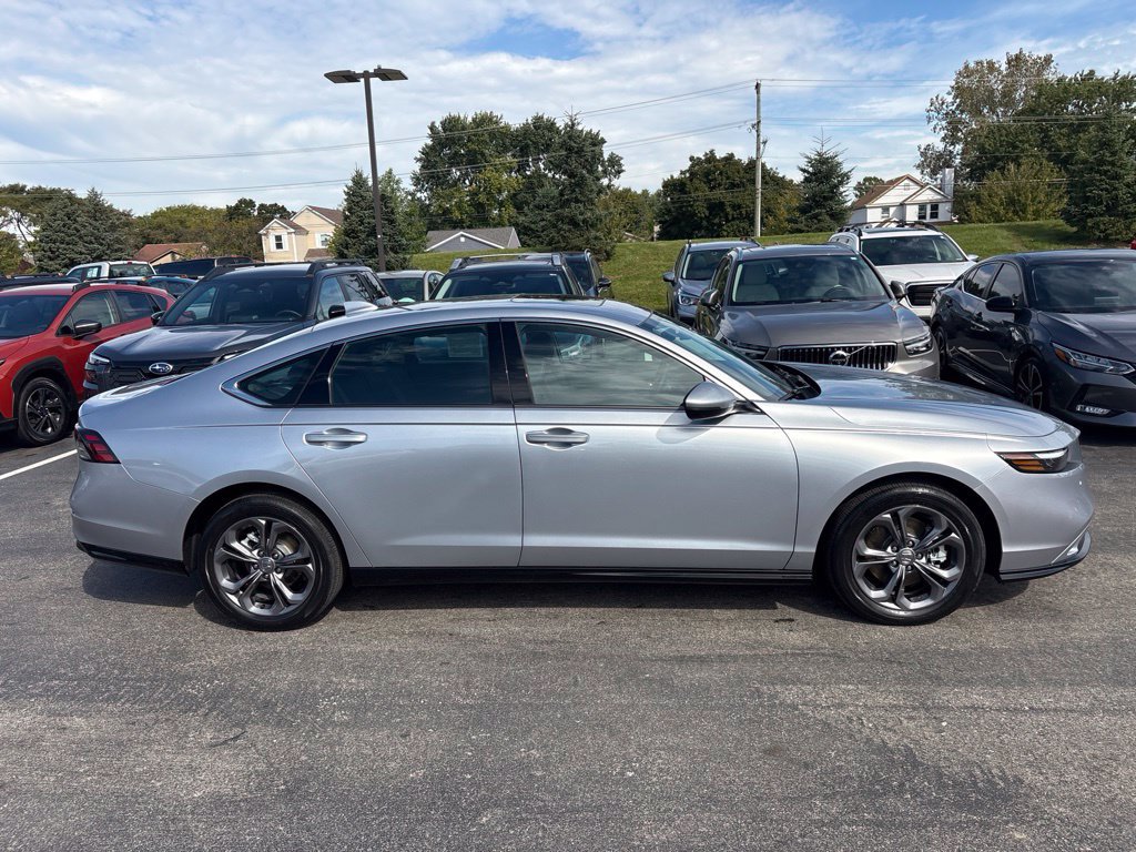 Used 2026 Honda Accord EX-L image 2