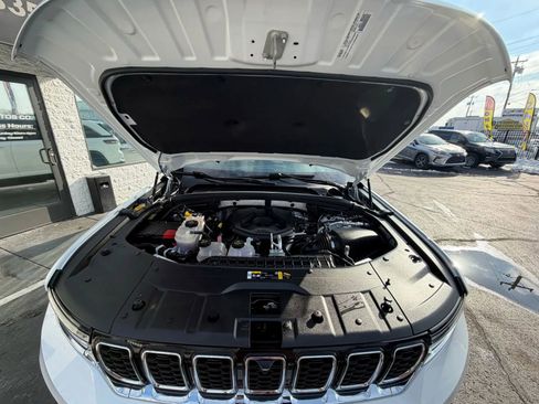 Used 2022 Jeep Grand Cherokee Limited 4xe w/ Luxury Tech Group II image 25