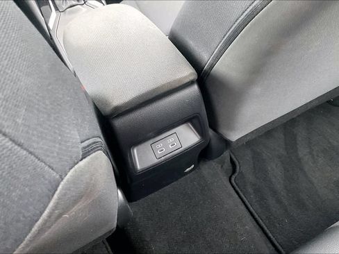 Used 2023 Toyota Corolla LE FWD image 10