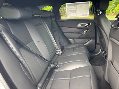 New 2026 Land Rover Range Rover Velar Dynamic SE image 18