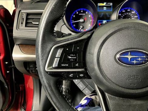 Used 2018 Subaru Outback 2.5i Limited image 18