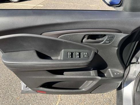 Certified 2023 Honda Passport EX-L image 15
