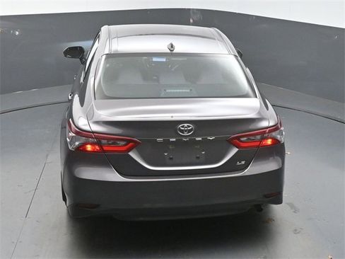 Used 2024 Toyota Camry LE image 42