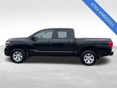 Used 2019 Nissan Titan S image 4