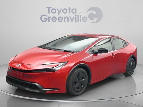 Used 2025 Toyota Prius LE FWD image 24