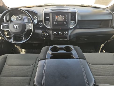 Used 2022 RAM 1500 Big Horn AWD/4WD image 12