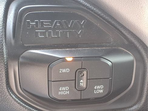 Used 2026 RAM 2500 Laramie AWD/4WD image 16