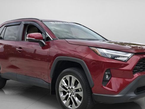 Used 2023 Toyota RAV4 XLE Premium FWD image 6