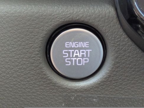 New 2026 Kia Carnival EX image 39