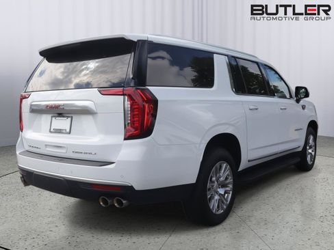 Used 2024 GMC Yukon XL Denali RWD image 6