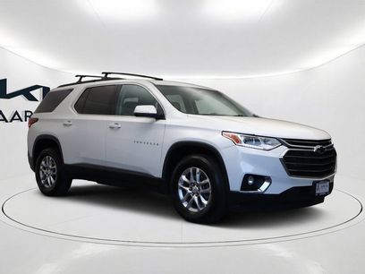 Used 2021 Chevrolet Traverse LT