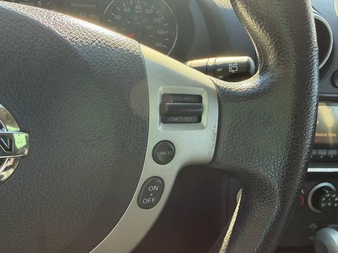 Used 2014 Nissan Rogue S w/ Convenience Package AWD/4WD image 17