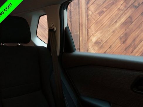 Used 2023 Nissan Rogue S image 56