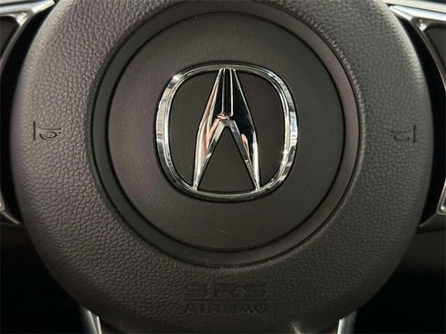 Used 2025 Acura RDX SH-AWD image 21