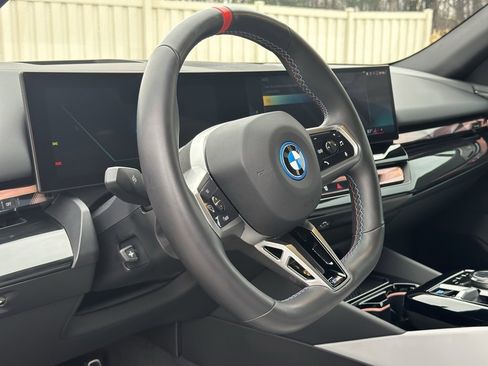 Certified 2024 BMW i5 M60 w/ Premium Package image 18