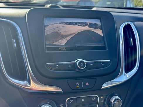 Used 2023 Chevrolet Equinox LT image 20