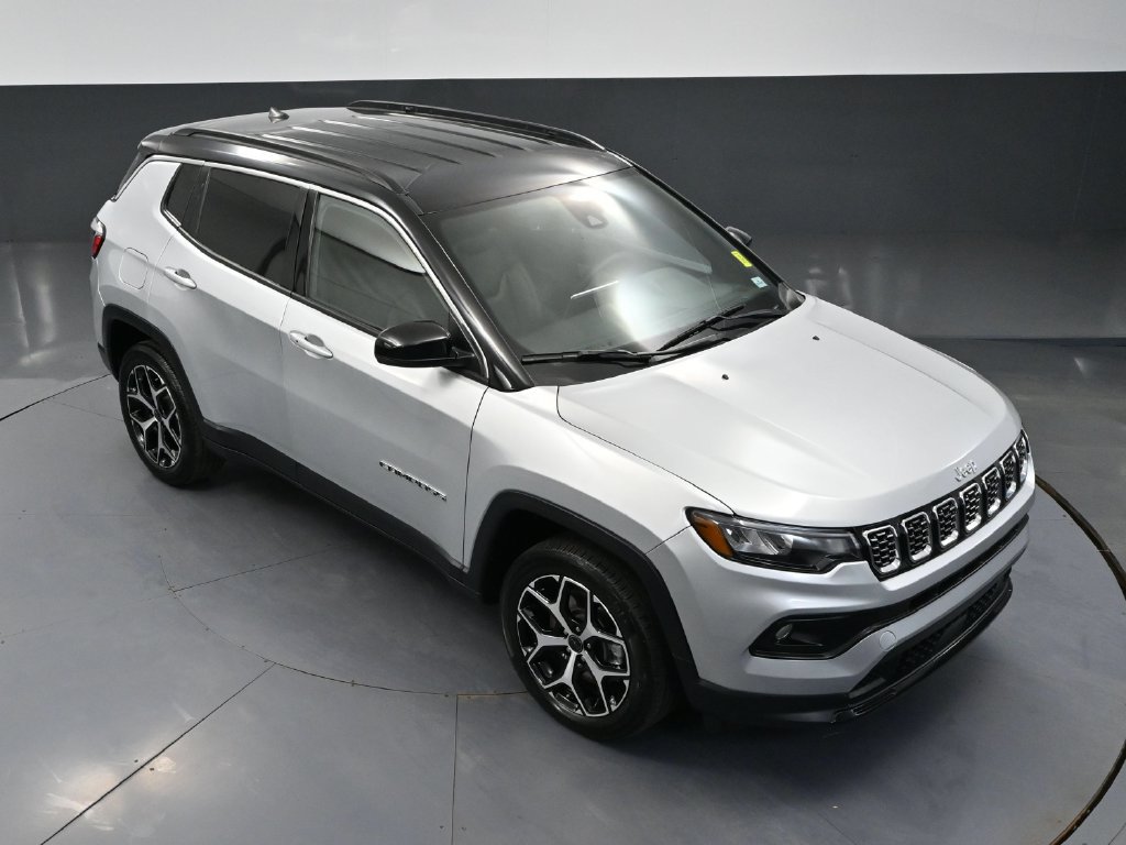 Used 2025 Jeep Compass Limited AWD/4WD image 48