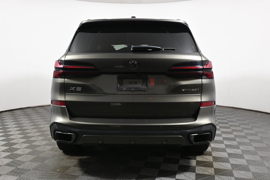 Certified 2025 BMW X5 xDrive40i w/ M Sport Package AWD/4WD image 6