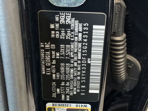 Certified 2025 Kia Sportage EX FWD image 29
