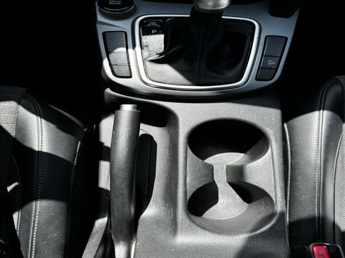 Used 2021 Kia Seltos S image 14