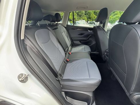 Used 2026 Volkswagen Tiguan SE AWD/4WD image 39