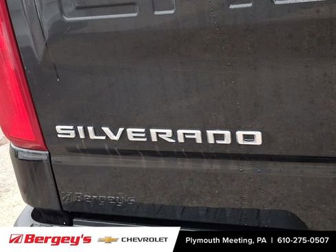 Certified 2022 Chevrolet Silverado 1500 RST image 32