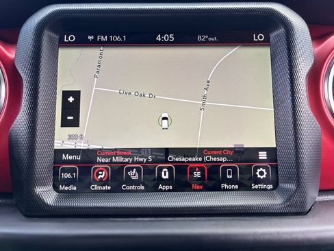 Used 2023 Jeep Gladiator Rubicon w/ Cold Weather Group AWD/4WD image 27