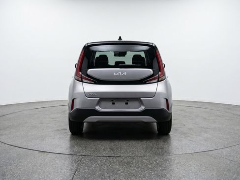 Used 2025 Kia Soul LX w/ LX Technology Package FWD image 6