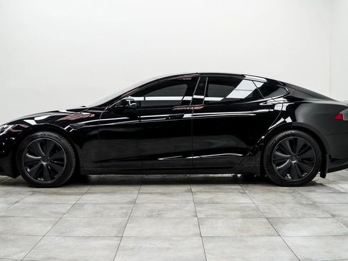 Used 2021 Tesla Model S Plaid image 8