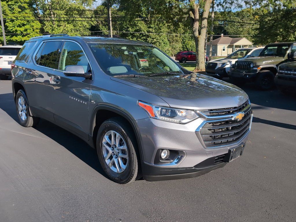 Used 2018 Chevrolet Traverse LT AWD/4WD image 2