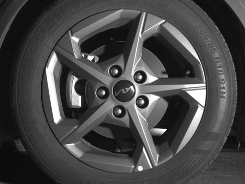 Used 2025 Kia K4 LXS image 12