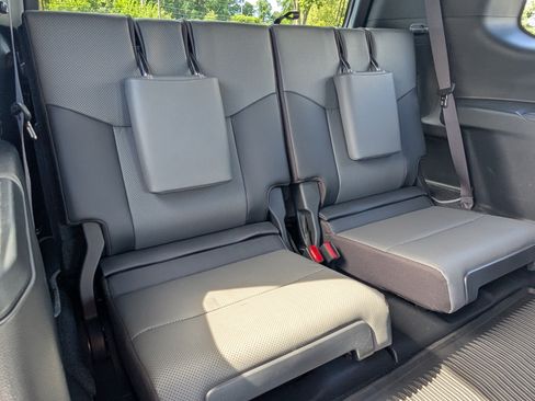 Certified 2025 Lexus GX 550 w/ Accessory Package (2T) AWD/4WD image 13