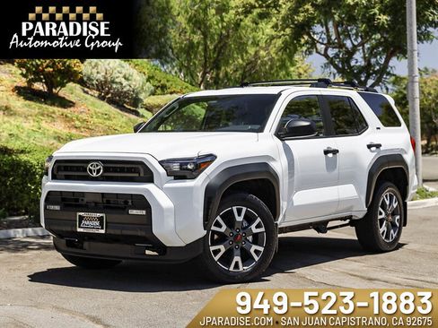 Used 2025 Toyota 4Runner SR5 AWD/4WD image 1