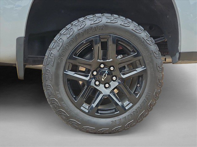 Used 2024 Chevrolet Silverado 1500 LT Trail Boss w/ LPO, Dark Essentials Package AWD/4WD image 24