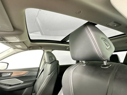 Used 2022 Acura MDX SH-AWD image 18