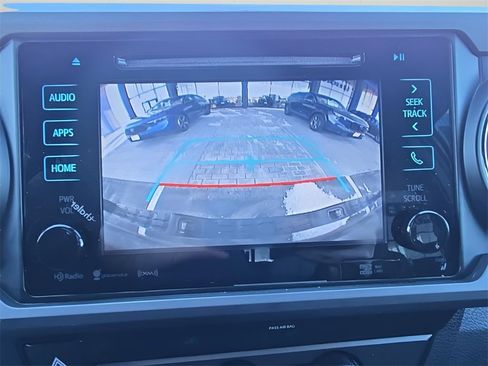 Used 2019 Toyota Tacoma TRD Sport image 27