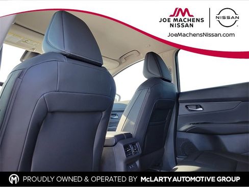 New 2026 Nissan Murano SV image 32