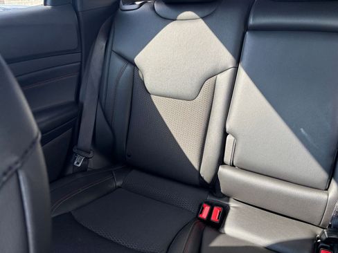 Used 2025 Jeep Compass Trailhawk image 38